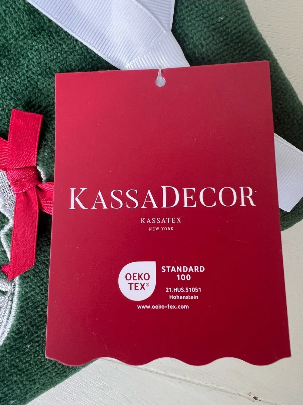 Brand New-Kassa Decor Christmas Bulb Hand Towels-Set of 2